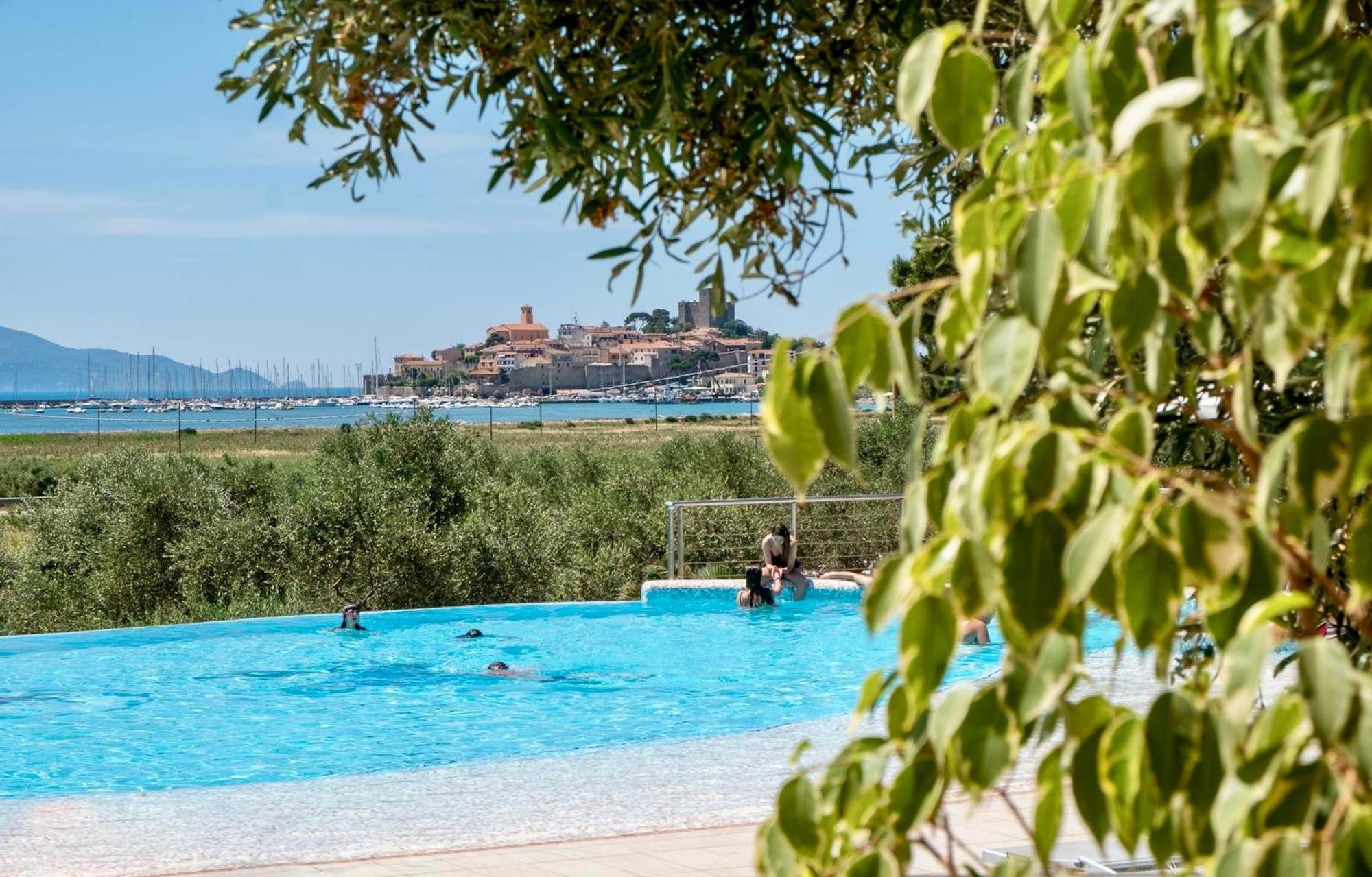 Isa - Residence With Pool And Private Beach In Talamone Just 500 Mt From The Beach Eksteriør billede
